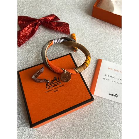 bracelet en soie hermes